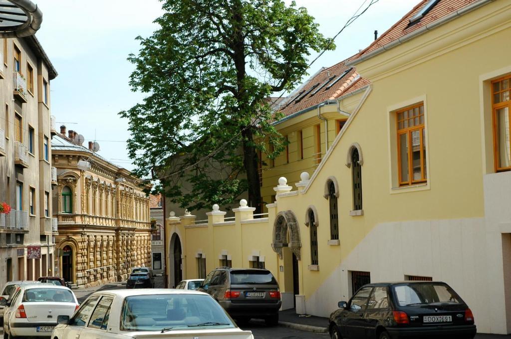 Stm3 Apartman Pécs Eksteriør bilde